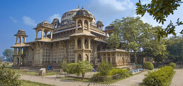 Gwalior Fort tourist places